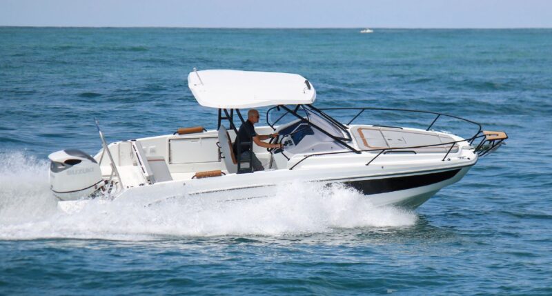 Beneteau Flyer 8 SUNdeck Elegance Nautic Center Menorca