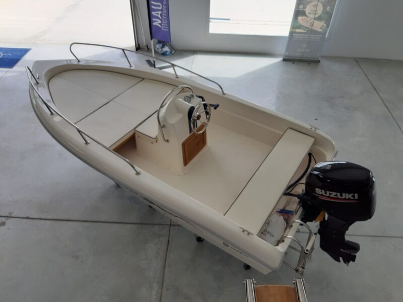 Capelli Cristal 450 SUN Nautic Center Menorca