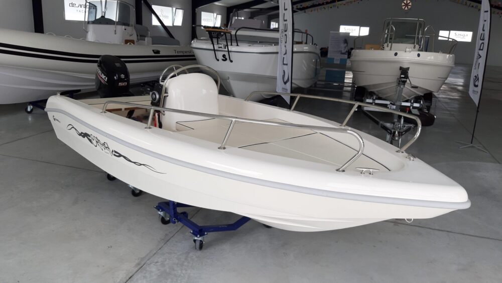 Capelli Cristal 450 SUN Nautic Center Menorca