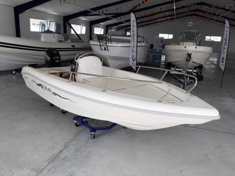 Capelli Cristal 450 SUN Nautic Center Menorca