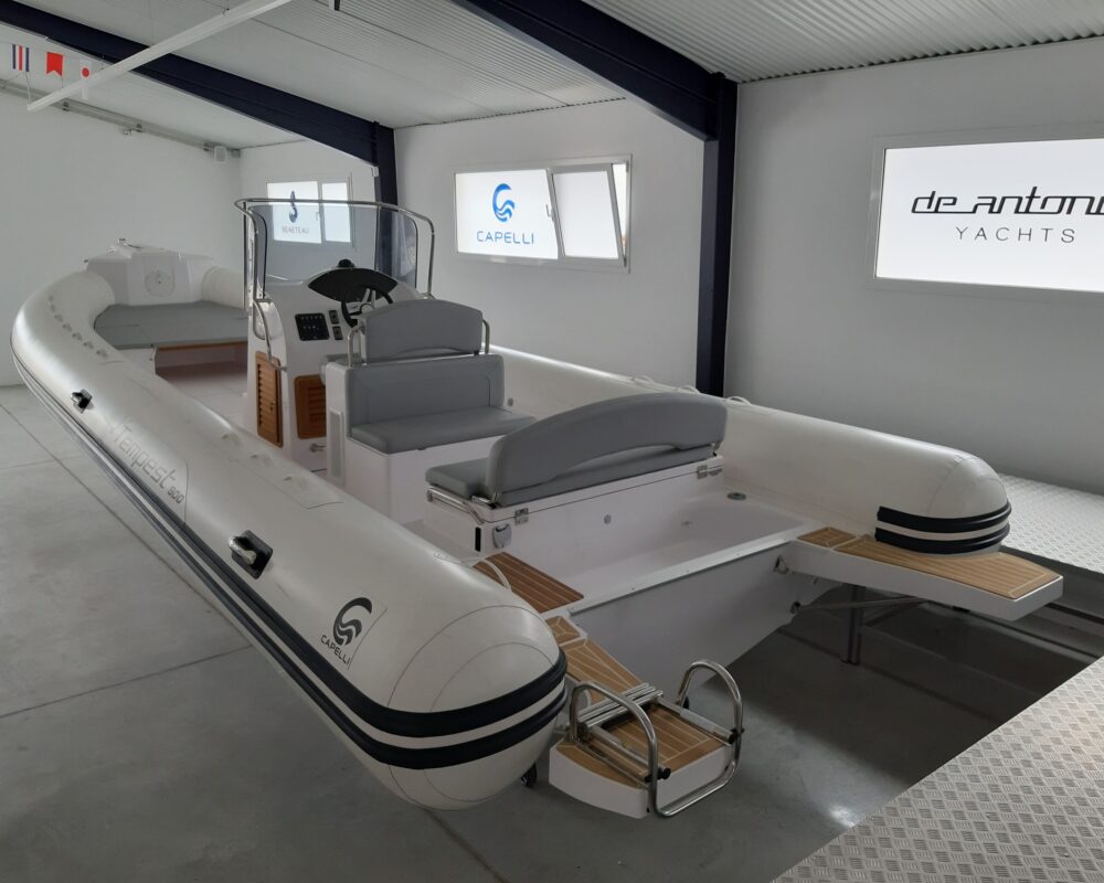Capelli Tempest 900 OPEN Nautic Center Menorca