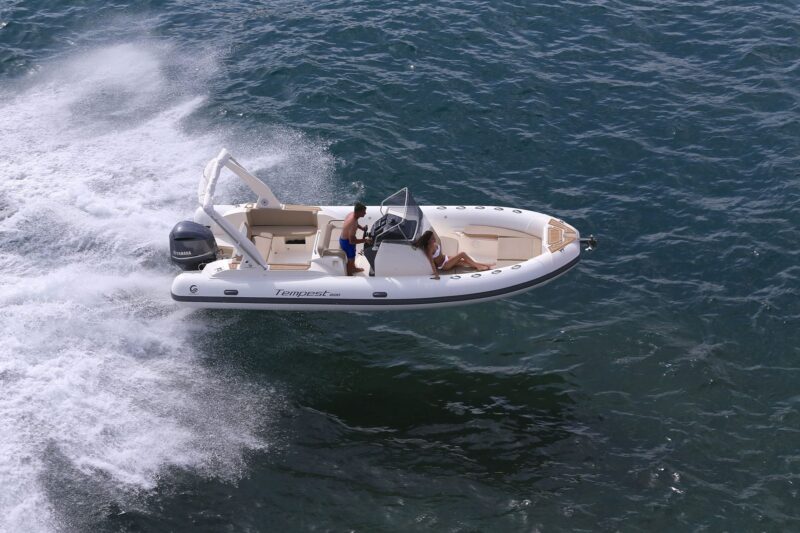 Capelli Tempest 800 Nautic Center Menorca