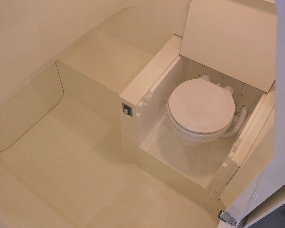 Capelli Tempest 800 Nautic Center Menorca