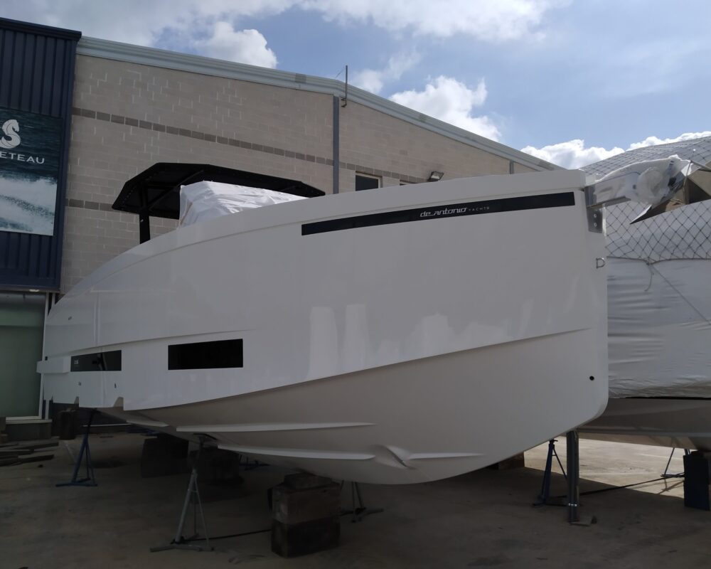 De Antonio Yachts D36