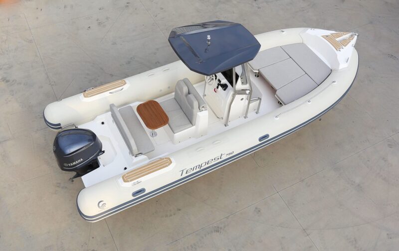 Capelli Tempest 750 LUXE Nautic Center Menorca