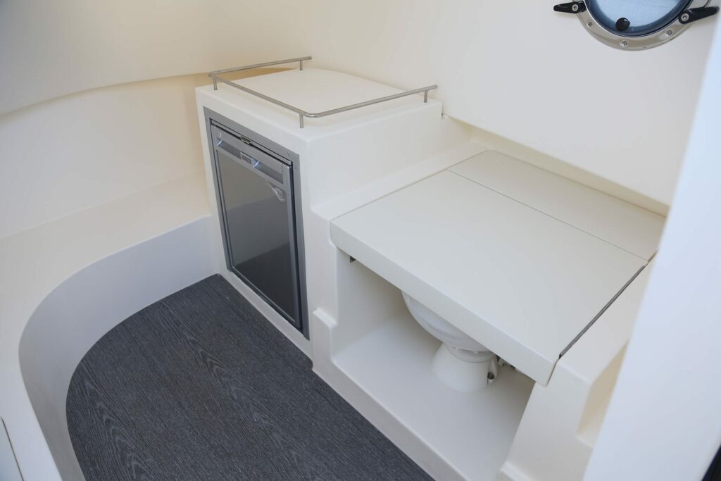 Capelli Tempest 850 OPEN Nautic Center Menorca