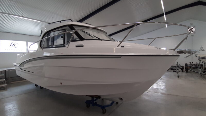 Beneteau Antares 8