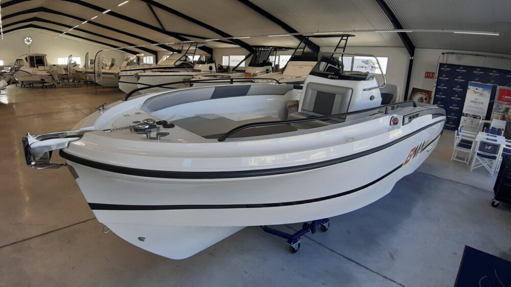 BMA X222 | BMA en Menorca | Nautic Center