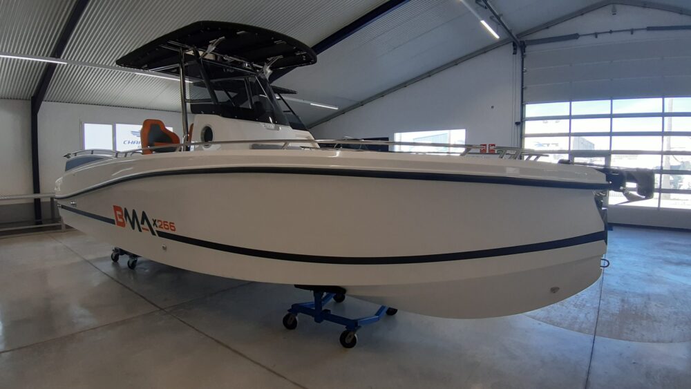 BMA X266 | BMA en Menorca | Nautic Center