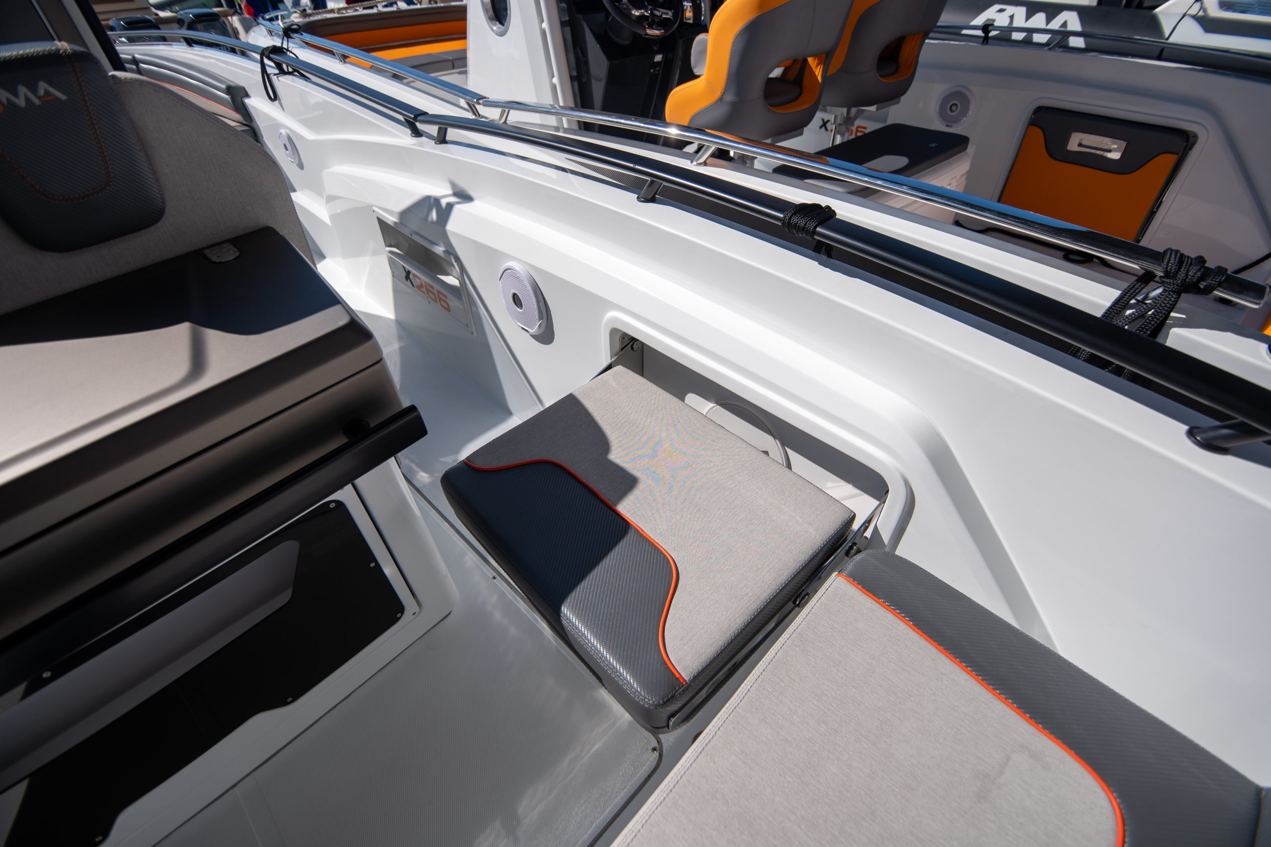 BMA X266 Nautic Center Menorca