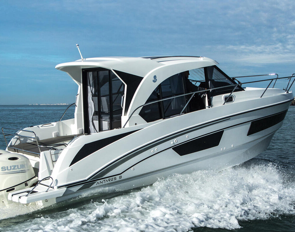 Antares 9 | Beneteau en Menorca | Nautic Center