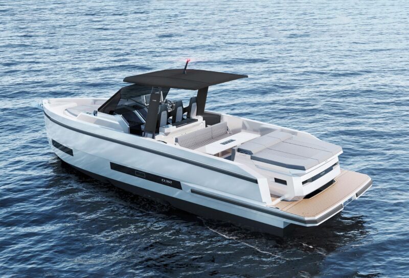 De Antonio Yachts D32